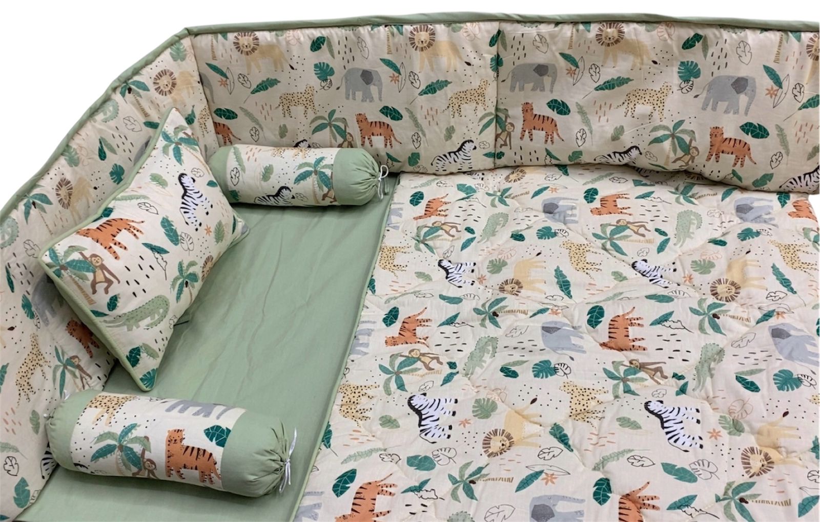 CS-142 : Animal printed Baby Cot Set 6 Pcs